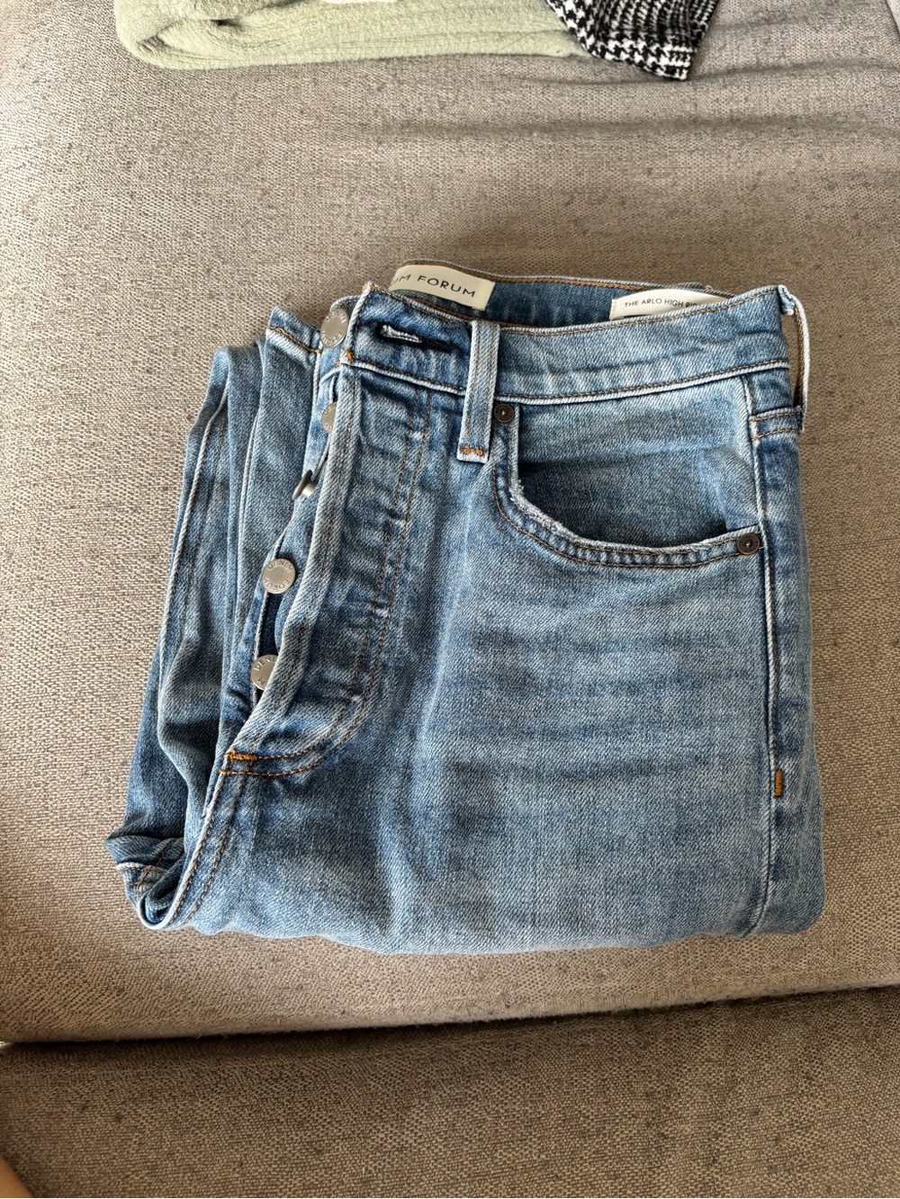 Denim Forum Straight Leg Jeans in Light Blue Wash - Picture 3 of 4